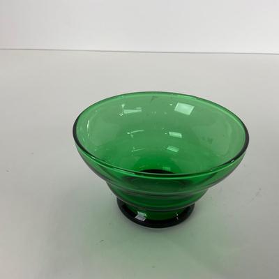 -52- GLASSWARE | Anchor Hocking Waterford Waffle | Green Depression Relish & Inserts Set