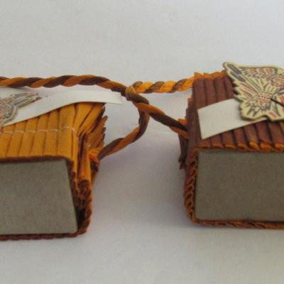 Vintage Thanksgiving Crepe Paper Nut Cups and Unmarked German Putz Cow Wire Horns