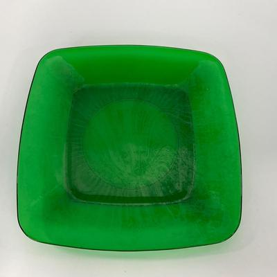 -68- GLASSWARE | Anchor Hocking Glass Co. | Forest Green Square Plates