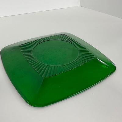 -68- GLASSWARE | Anchor Hocking Glass Co. | Forest Green Square Plates