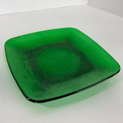 -68- GLASSWARE | Anchor Hocking Glass Co. | Forest Green Square Plates