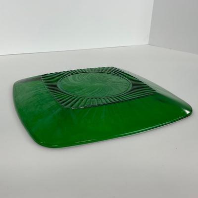 -68- GLASSWARE | Anchor Hocking Glass Co. | Forest Green Square Plates