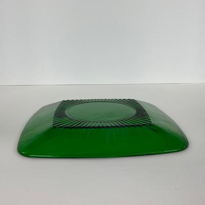 -68- GLASSWARE | Anchor Hocking Glass Co. | Forest Green Square Plates