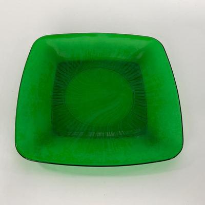 -68- GLASSWARE | Anchor Hocking Glass Co. | Forest Green Square Plates