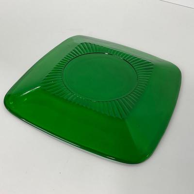 -69- GLASSWARE | Anchor Hocking Glass Co. Forest Green | Small Plates & Creamers