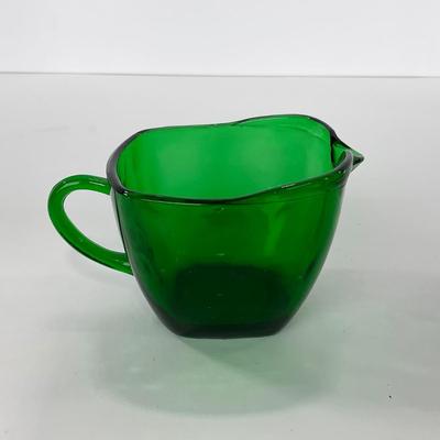 -69- GLASSWARE | Anchor Hocking Glass Co. Forest Green | Small Plates & Creamers