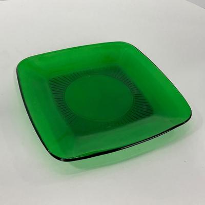 -69- GLASSWARE | Anchor Hocking Glass Co. Forest Green | Small Plates & Creamers
