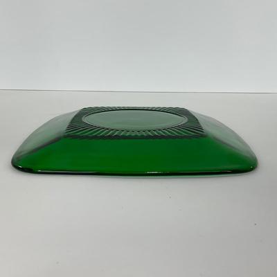 -69- GLASSWARE | Anchor Hocking Glass Co. Forest Green | Small Plates & Creamers