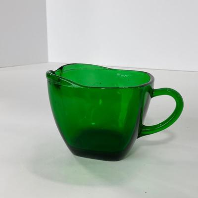 -69- GLASSWARE | Anchor Hocking Glass Co. Forest Green | Small Plates & Creamers