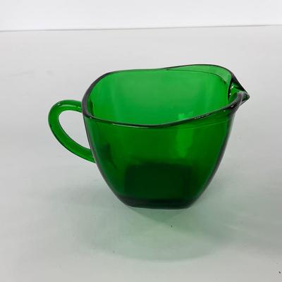 -69- GLASSWARE | Anchor Hocking Glass Co. Forest Green | Small Plates & Creamers