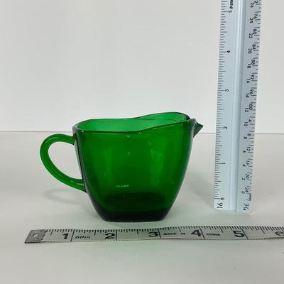 -69- GLASSWARE | Anchor Hocking Glass Co. Forest Green | Small Plates & Creamers