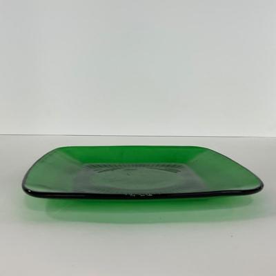 -69- GLASSWARE | Anchor Hocking Glass Co. Forest Green | Small Plates & Creamers