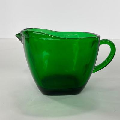 -69- GLASSWARE | Anchor Hocking Glass Co. Forest Green | Small Plates & Creamers