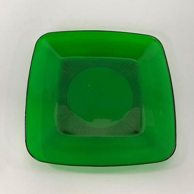 -69- GLASSWARE | Anchor Hocking Glass Co. Forest Green | Small Plates & Creamers