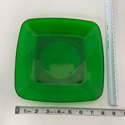 -69- GLASSWARE | Anchor Hocking Glass Co. Forest Green | Small Plates & Creamers