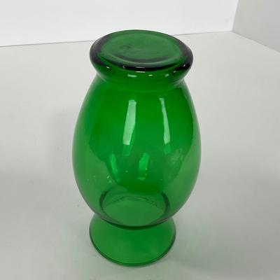 -70- GLASSWARE | Anchor Hocking Glass Co. | Forest Green Vases