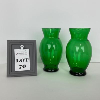 -70- GLASSWARE | Anchor Hocking Glass Co. | Forest Green Vases