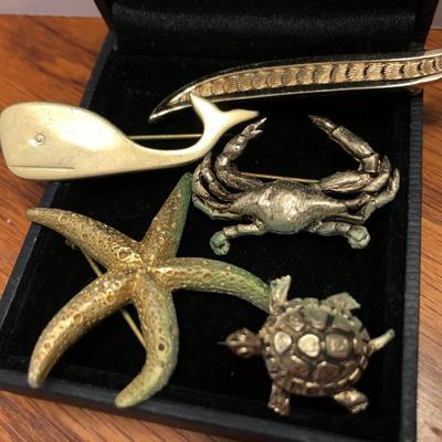 Vintage Fashion Pins Jewelry -Lot J210