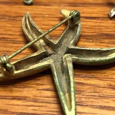 Vintage Fashion Pins Jewelry -Lot J210