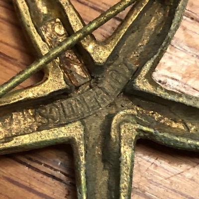 Vintage Fashion Pins Jewelry -Lot J210