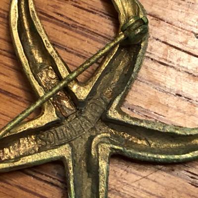 Vintage Fashion Pins Jewelry -Lot J210