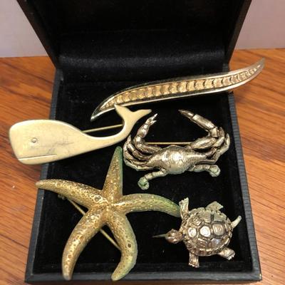 Vintage Fashion Pins Jewelry -Lot J210