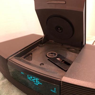 BOSE Wave Radio/CD w/Remote Tested -Lot 427