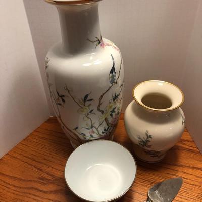 Sheffield England, Lenox, Chi-Keri Chen & Family Rose Asian Dish -Lot 430