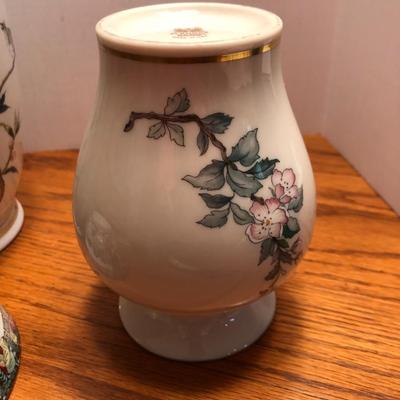 Sheffield England, Lenox, Chi-Keri Chen & Family Rose Asian Dish -Lot 430