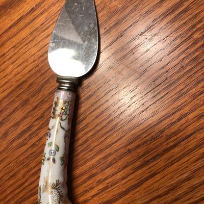 Sheffield England, Lenox, Chi-Keri Chen & Family Rose Asian Dish -Lot 430