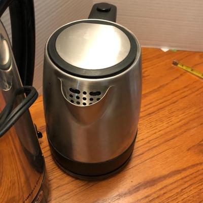 Hamilton-Beach Coffee Percolator & Electric Tea Kettle Water Boiler & Heater -Lot 432