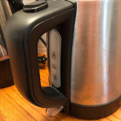 Hamilton-Beach Coffee Percolator & Electric Tea Kettle Water Boiler & Heater -Lot 432