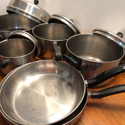 Vintage Farberware (14 Total Pieces) -Lot 435