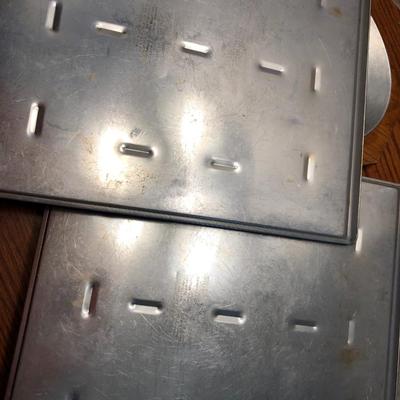 Pans, Pans & More Pans plus some -Lot 438