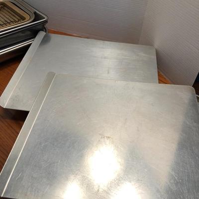 Pans, Pans & More Pans plus some -Lot 438