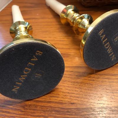 Candle Lot: Candles, Candle Holders & Basket -Lot 439