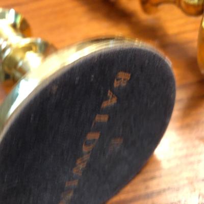 Candle Lot: Candles, Candle Holders & Basket -Lot 439