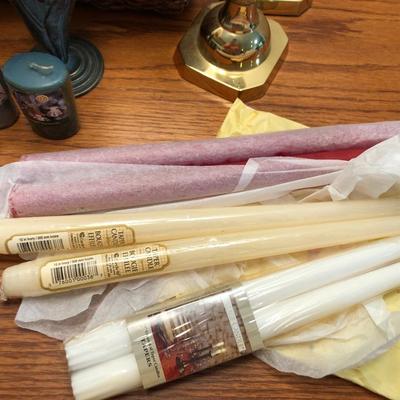 Candle Lot: Candles, Candle Holders & Basket -Lot 439