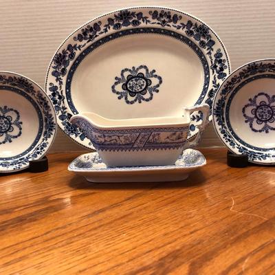 Wedgewood Mandarin Harvest Plates & Wedgewood & Co. Gravy Boat & Plate -Lot 441