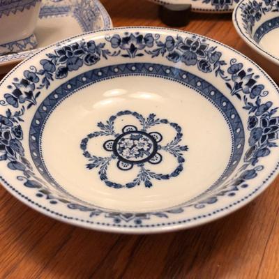 Wedgewood Mandarin Harvest Plates & Wedgewood & Co. Gravy Boat & Plate -Lot 441