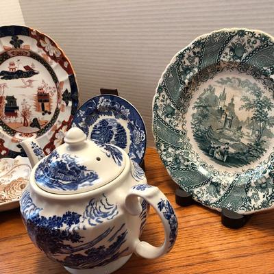 Fine Bone China Lot -Lot 442