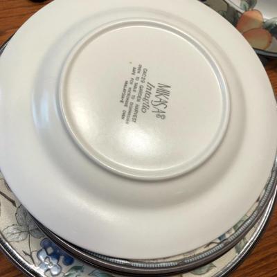 Mikasa Intaglio CAC29 Garden Harvest -Lot 443