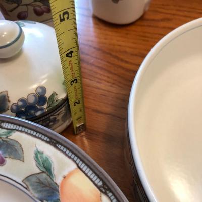 Mikasa Intaglio CAC29 Garden Harvest -Lot 443