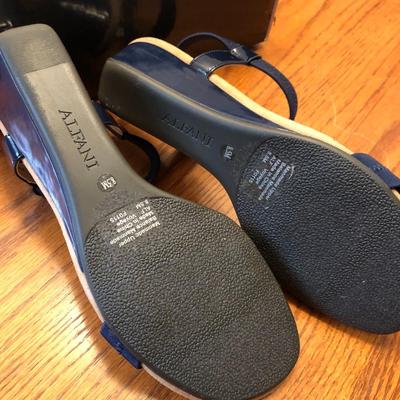 *NEW* Alfani & Clarkâ€™s Womanâ€™s Shoes Size 8.5M -Lot 447