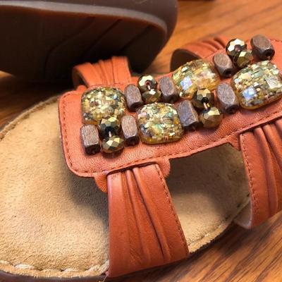 *NEW* Alfani & Clarkâ€™s Womanâ€™s Shoes Size 8.5M -Lot 447