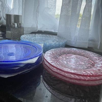 Cute Vintage Collectible Plates