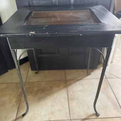 Cute vintage display case side table
