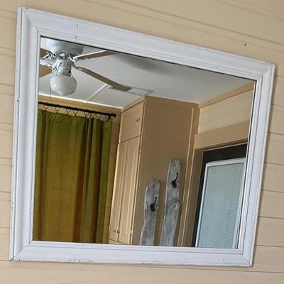 Vintage Farmhouse Mirror - Dried Flowers Wreath