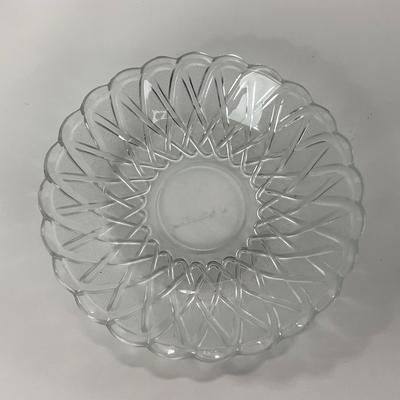 -86- GLASSWARE | Pretzel Indiana Glass Co. | Bowls