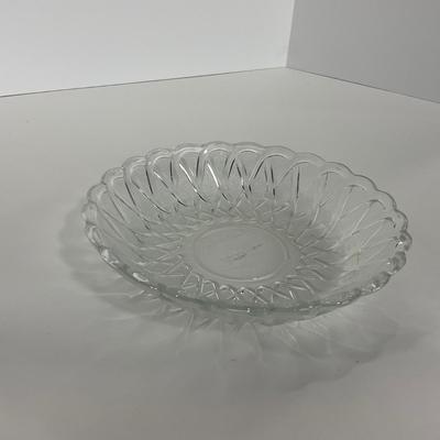 -86- GLASSWARE | Pretzel Indiana Glass Co. | Bowls